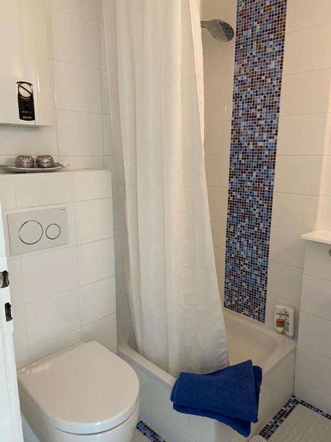 Privates Appartment Ferienwohnung Im Einfamilienhaus Düsseldorf Exteriér fotografie